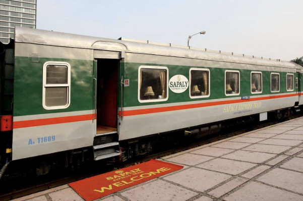Tàu hỏa cao cấp Sapaly Express